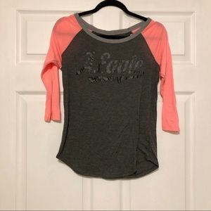 American Eagle 3/4 Sleeve Shirt Gray & Pink
